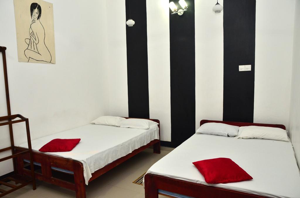 Hotel Dyke Rest Trincomalee Zimmer foto