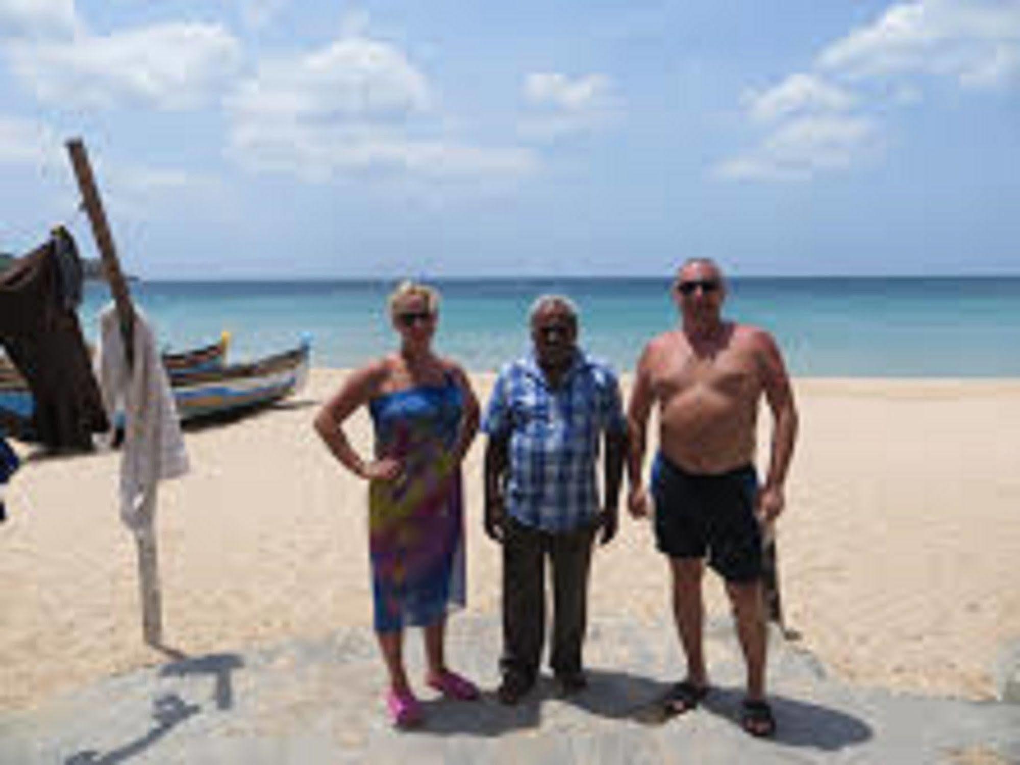 Hotel Dyke Rest Trincomalee Exterior foto