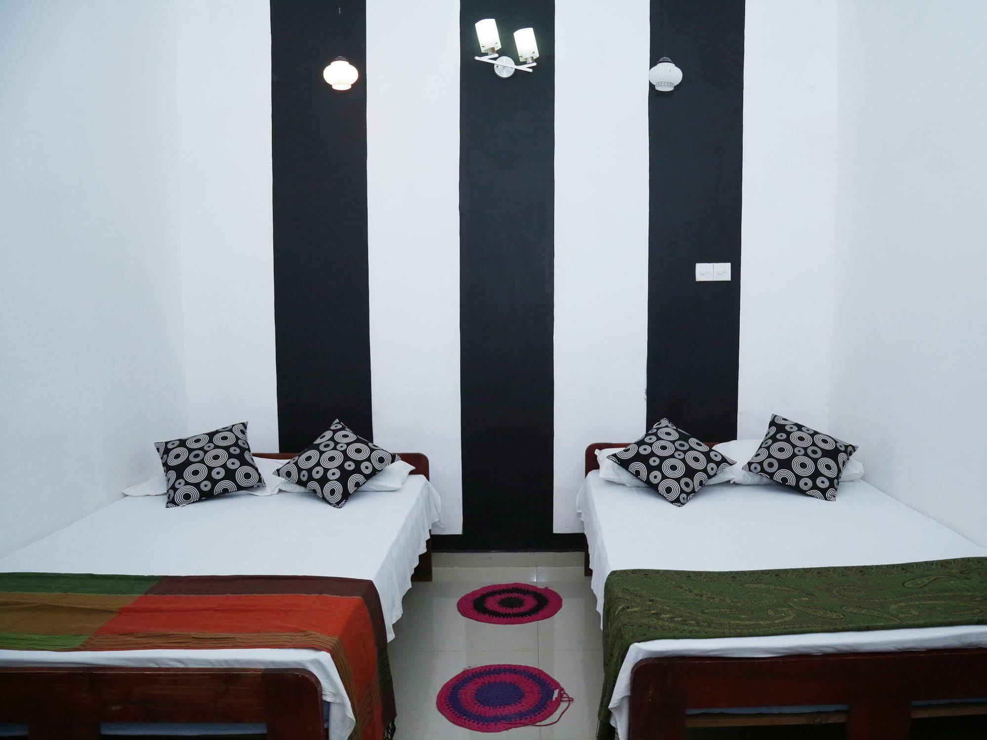 Hotel Dyke Rest Trincomalee Exterior foto